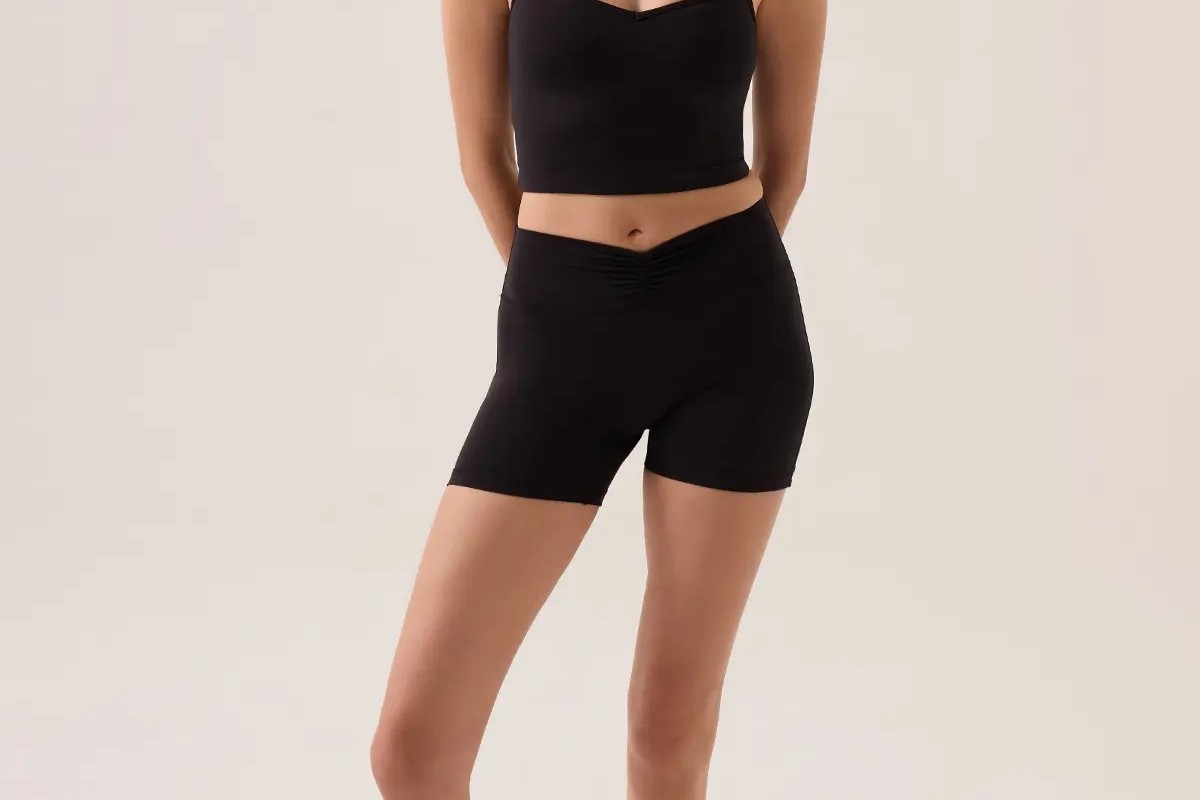 Los Ojos x Ece Siyah Kalp Yaka Spor Sütyeni Sweetheart Neck Top
