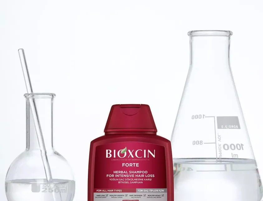 Bioxcin Forte Yoğun Saç Dökülmesine Karşı Şampuan 300 ml - 3 Al 2 Öde